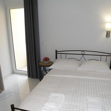 Talos Apartments And Studios Heraklion  Exterior photo