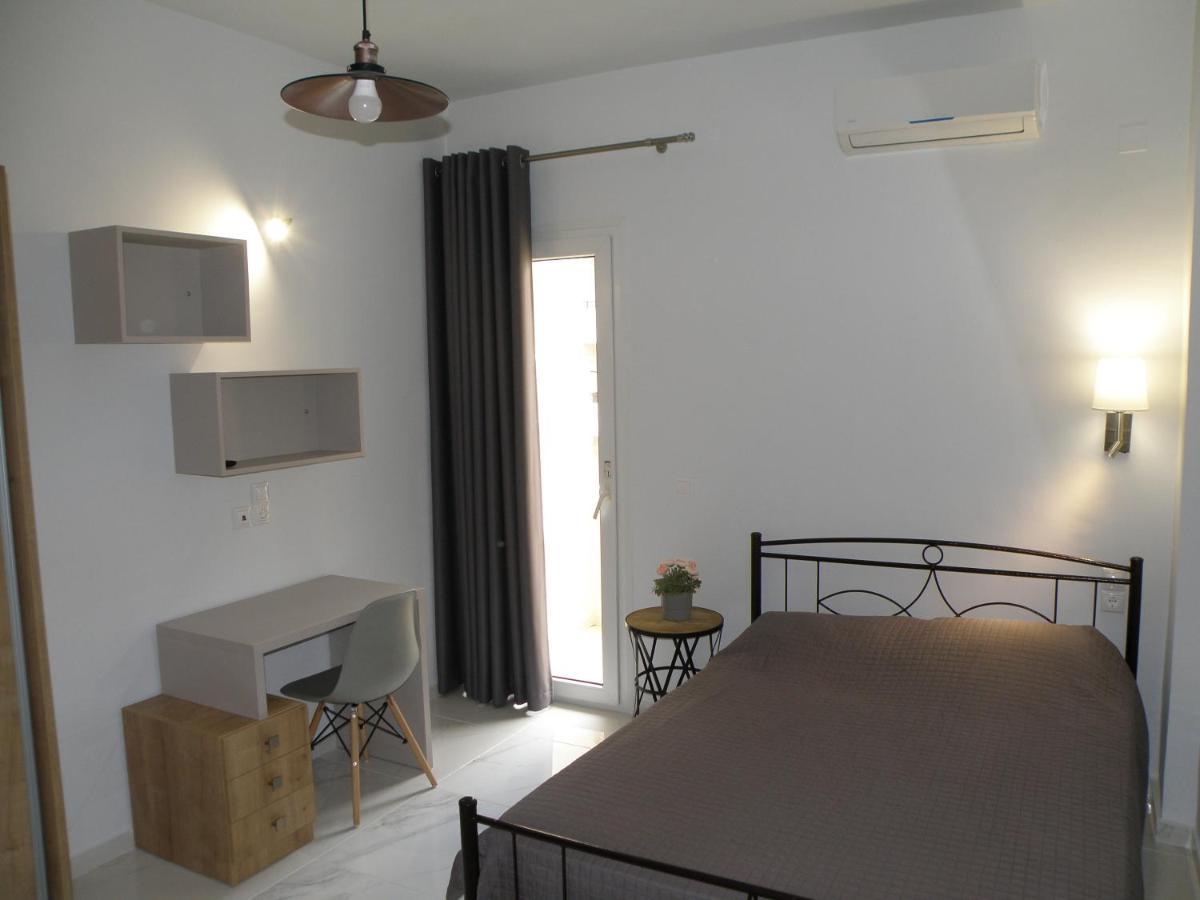 Talos Apartments And Studios Heraklion  Exterior photo