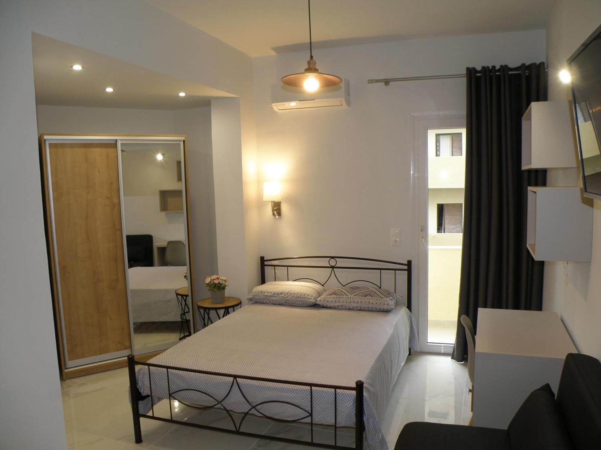 Talos Apartments And Studios Heraklion  Exterior photo